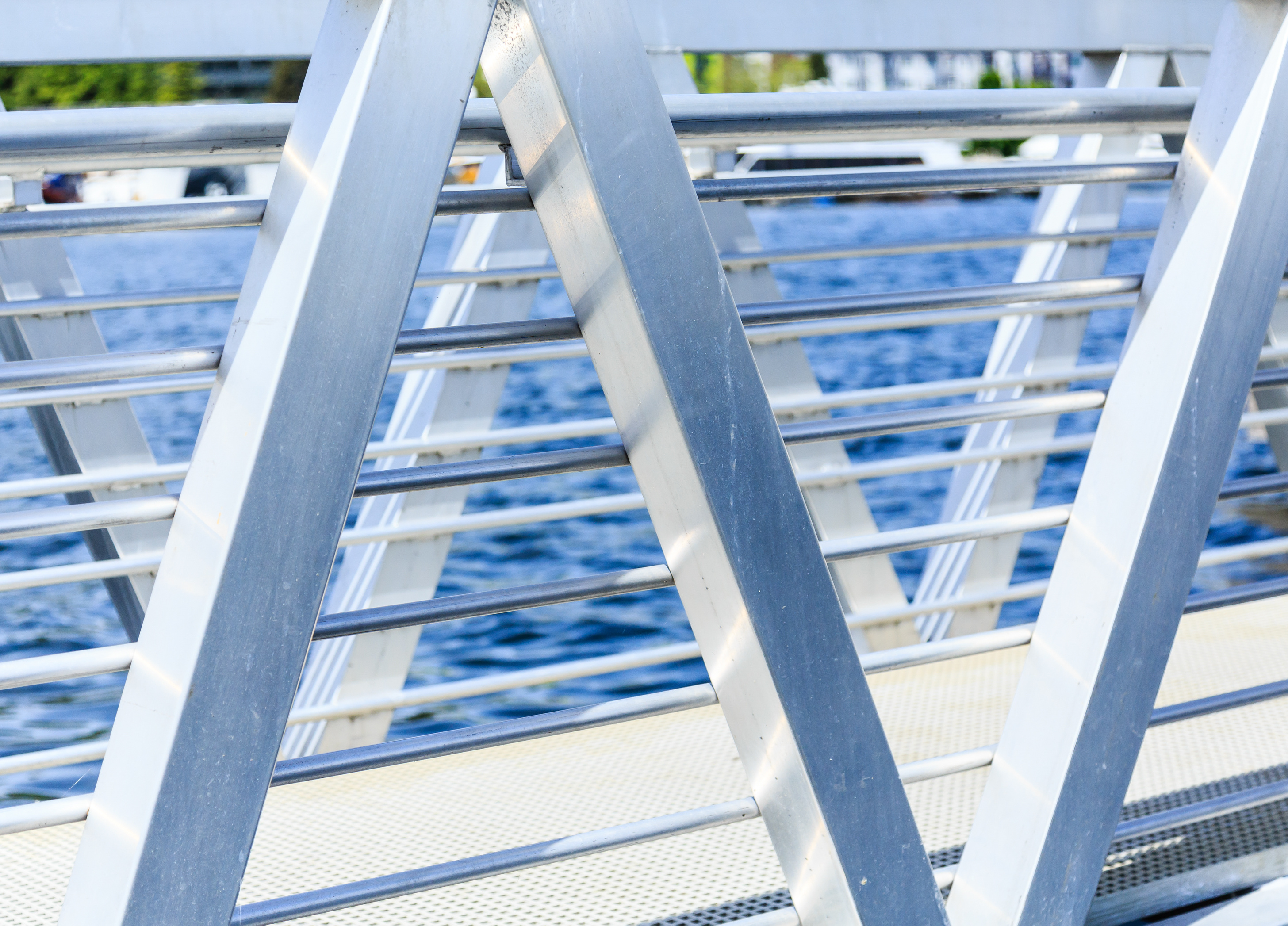 aluminum structures are much lighter than steel. Source: Adobe Stock/dbvirago