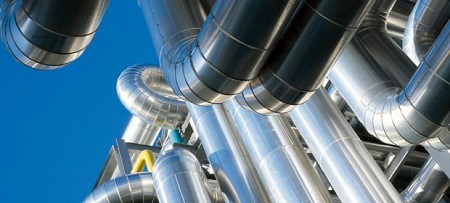 Storage is adequate to supply a large-scale steam methane reformer unit for 30 days. Source: Air Liquide