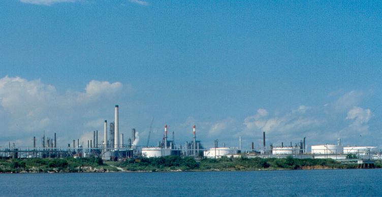 Gulf Coast refineries hit three-year production low amid disastrous weather
