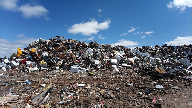 Hydrogen fuel cells may get a boost due to breakthroughs in technology using landfills for fuel sources. Source: Katie Rodriguez/Unsplash 