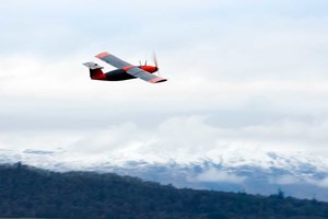 First UAV test flight with solid-state hydrogen storage and fuel cell. Image source: Cella Energy.