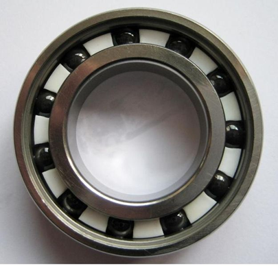Ceramic ball bearing. Image credit: Eng7oda14 CC SA 3.0