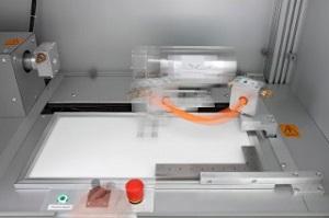 The system sets the bending radius to realistic values matching those encountered in vehicle applications. (&copy; Photo Fraunhofer ITWM)