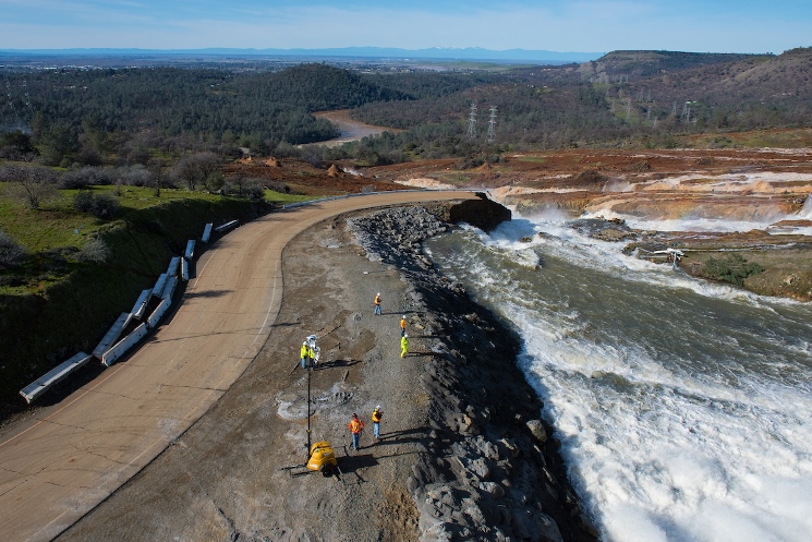 Highest Dam in the U.S. Faces Threat