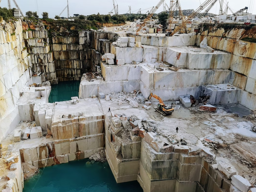 A quarry. Source: Mariana Proen&ccedil;a/Unsplash