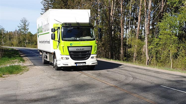 World's first e-highway is planned in Sweden