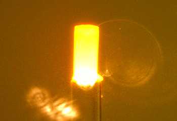 The paper-thin device goes from room temperature to white-hot. (Optics Letters / Guigen Liu)