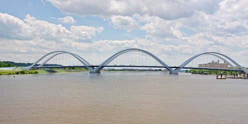 Three arches will span the Anacostia River.