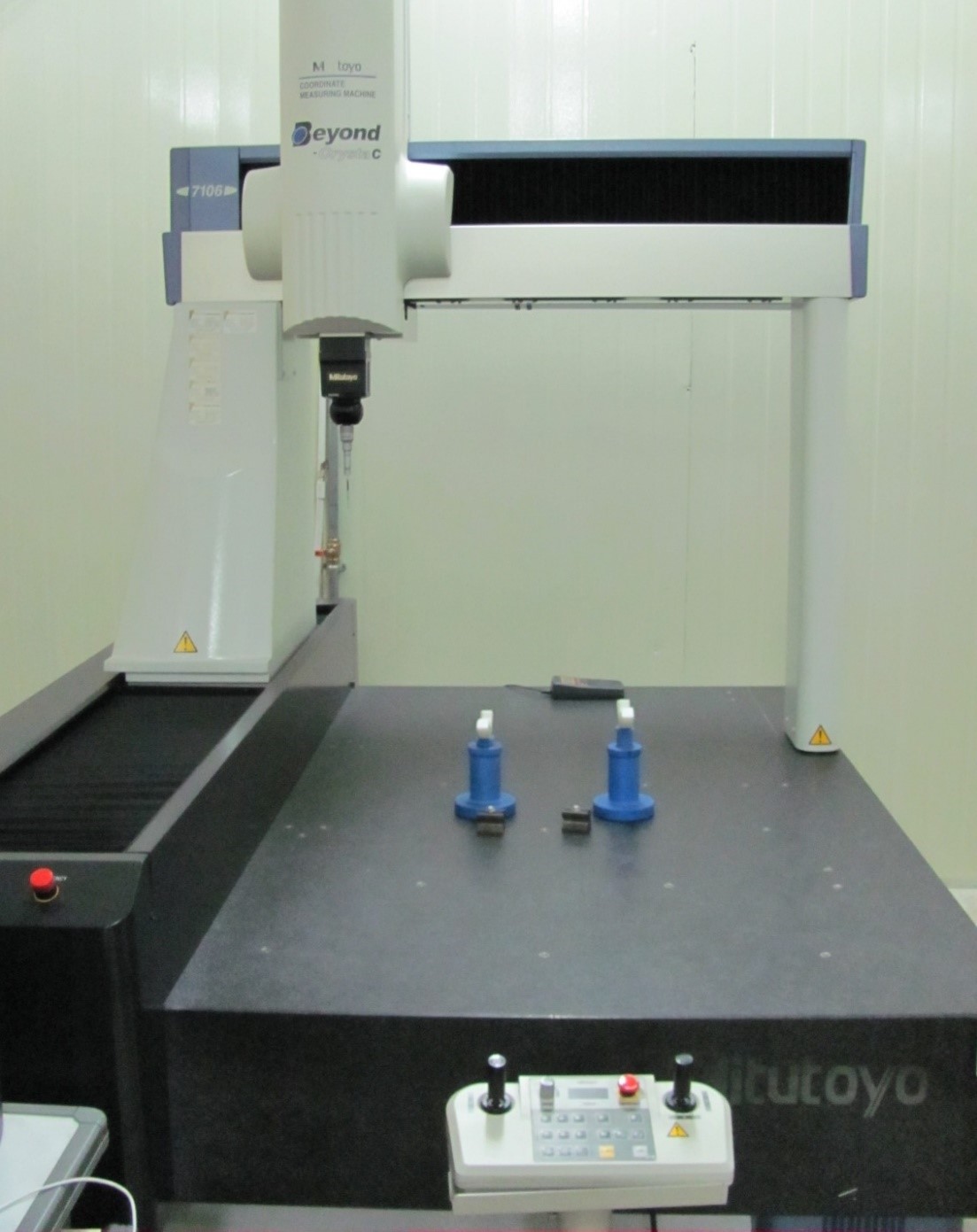 Figure 2: Coordinate-measuring machine. Source: Blue tooth7/CC BY-SA 3.0