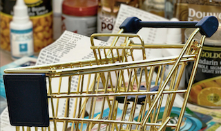 More than 30 customer behaviors are analyzed via a chip embedded into shopping carts. Image credit: Pixabay.