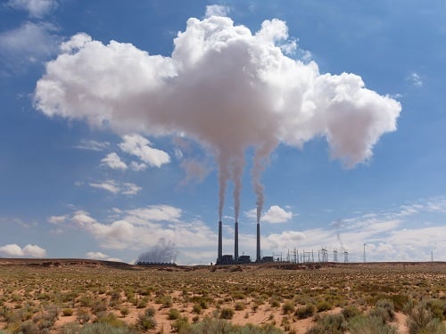 The three-unit Navajo Generating Station permanently closed in November 2019. Source: Wikipedia