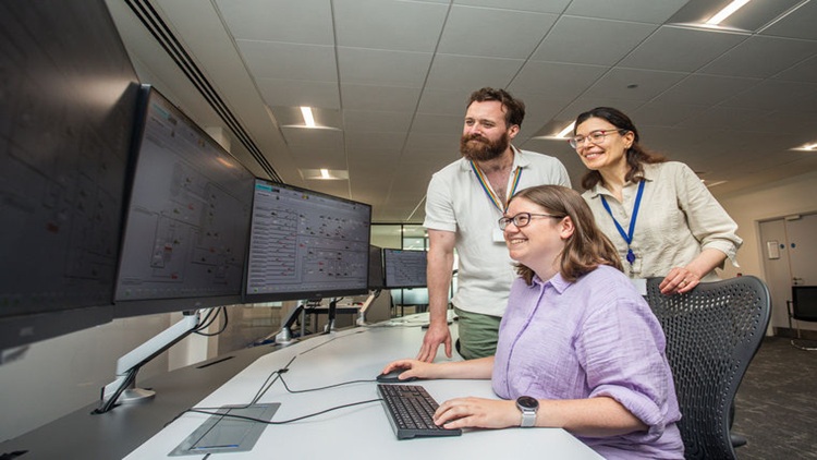Operators using the virtual control room. Source: UKAEA