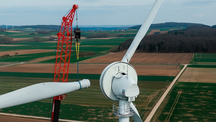Installation of the LVL blades. Source: Voodin Blade Technology