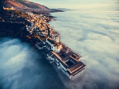Winner of the urban category: Assisi Over the Clouds, by Francesco Cattuto