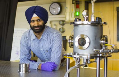 Navdeep Singh Dhillon studies physical mechanisms that dictate the boiling crisis phenomenon. The rig measures the critical heat flux of thermally saturated water boiling on thin textured substrates. 