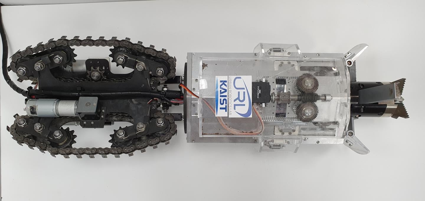 KAIST developed biomimetic robot, "Mole-bot." Source: KAIST
