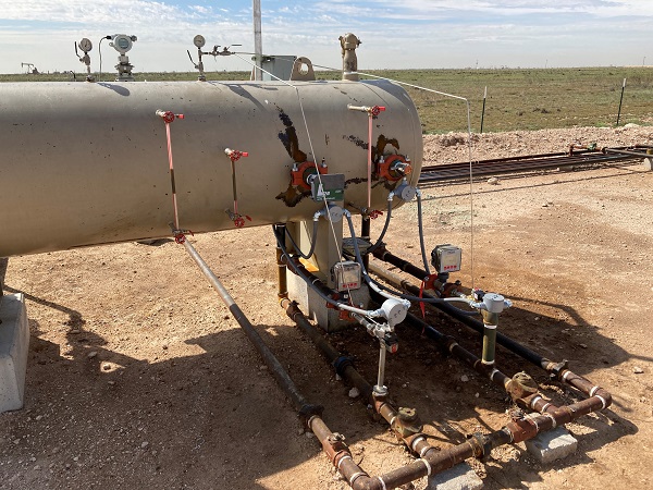 These zero-emission electric dump valves use ultra-low-power electric actuation, which removes the need to vent well gas in upstream applications. Source: Emerson