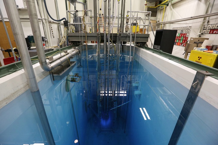 The Missouri University of Science and Technology nuclear reactor pool. Source: Sam O’Keefe/ Missouri University of Science and Technology