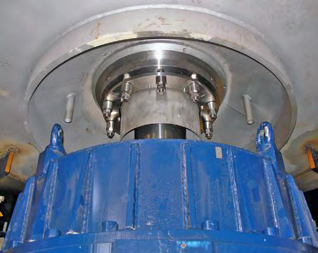Figure 1: MECO EP Type-1 seal installed on a 415 mm shaft entering a pulper that is processing recycled office paper. Source: MECO Seal