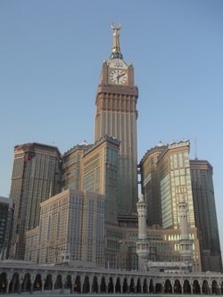 The 601 meter Mecca Royal Hotel Clock Tower in Mecca, Saudi Arabia is among the five tallest buildings in the world. Image source: Wikipedia