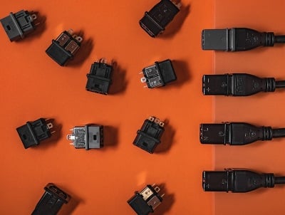 Figure 2: The connector technology offers up to 7.2 times the power of a standard C13/C14 connector within the same amount of space. Source: Anderson Power Products