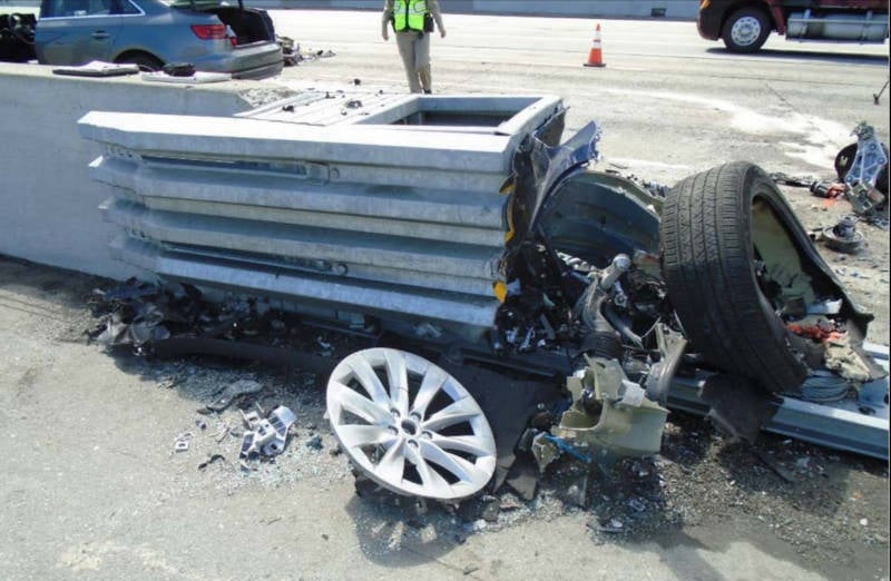 In Probing A Fatal Tesla Crash, NTSB Faults A State Highway Agency ...