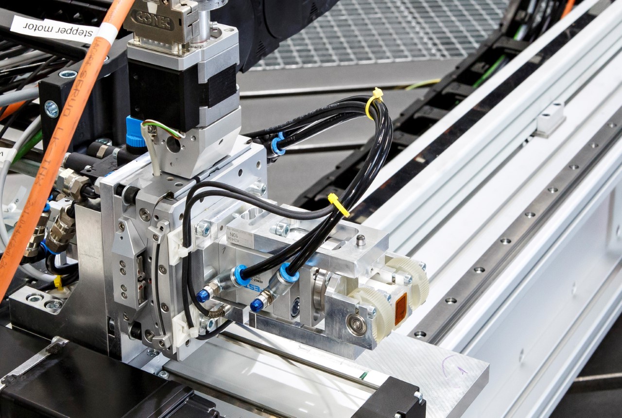 Innovative measuring head for non-destructive structure monitoring. Source: Fraunhofer LBF
