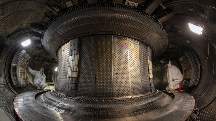 The plasma chamber of the WEST reactor. Source: CEA
