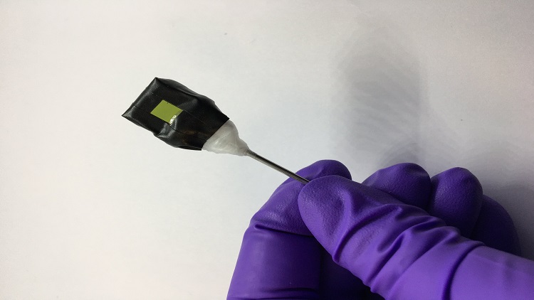 Drop-in fuels flower from artificial leaf