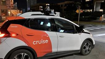 Column: Autonomous autos are creating inequality. Can those same digital tools come to the rescue?