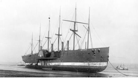 The SS Great Eastern at low tide. Image source: home.bt.com/tech-gadgets/the-ss-great-eastern-and-the-amazing-story-of-the-transatlantic-telegraph-cable. 