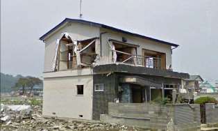 Tsunami damage to a timber framed building in Ishinomaki, Japan. Credit: University of Southampton 