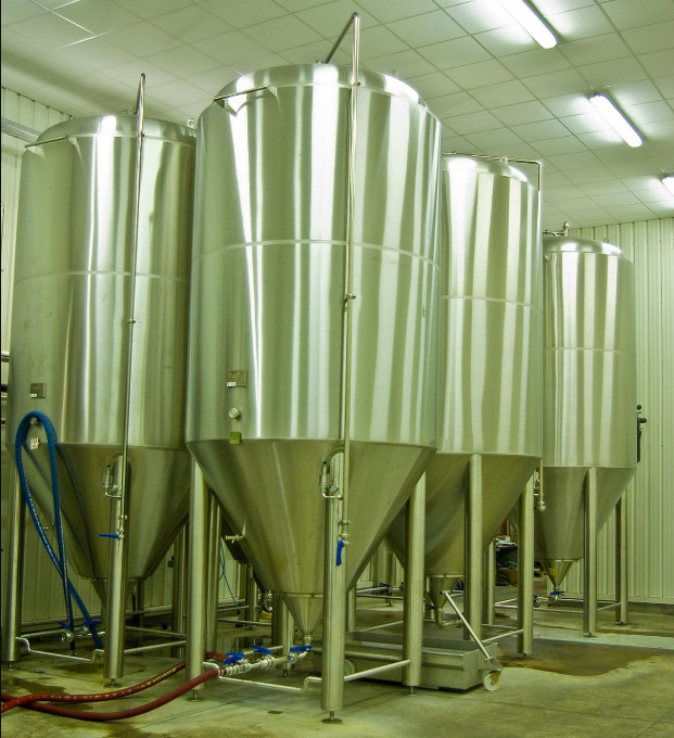 Fermentation vats. Antoine Taveneaux/CC BY-SA 3.0
