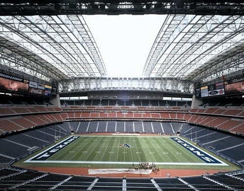 Figure 2: The NRG Stadium in Houston, constructed in 2002, uses 37,000 m2 of SHEERFILL Ultralux. Source: Saint-Gobain