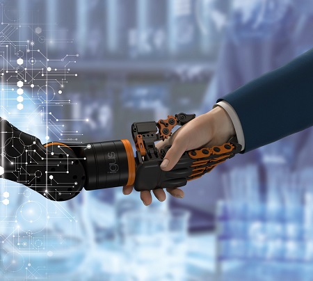 The ReBeL can perform a variety of simple humanoid tasks with the new low-cost robotic hand. Source: igus GmbH