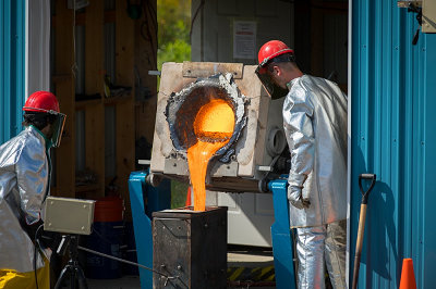 Lab-made lava was poured into insulated steel boxes of different sizes. Source: Douglas Levere/University at Buffalo