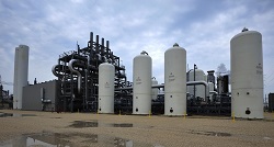 The hydrogen-production facility located at the Valero Port Arthur Refinery in Port Arthur, Tex. (Image courtesy of Air Products and Chemicals, Inc.)