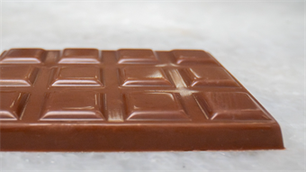 Startup unveils ‘world’s first’ chocolate bars made from cultured cocoa