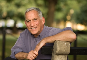 Author Walter Isaacson writes about the series of disruptive technologies that have led to the current digital revolution. Image source: aspeninstitute.org/Patrice Gilbert