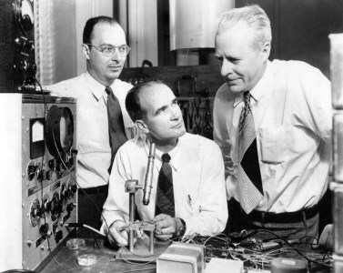 John Bardeen, William Shockley and Walter Brattain at Bell Labs, 1948. Image source: Wikipedia.org