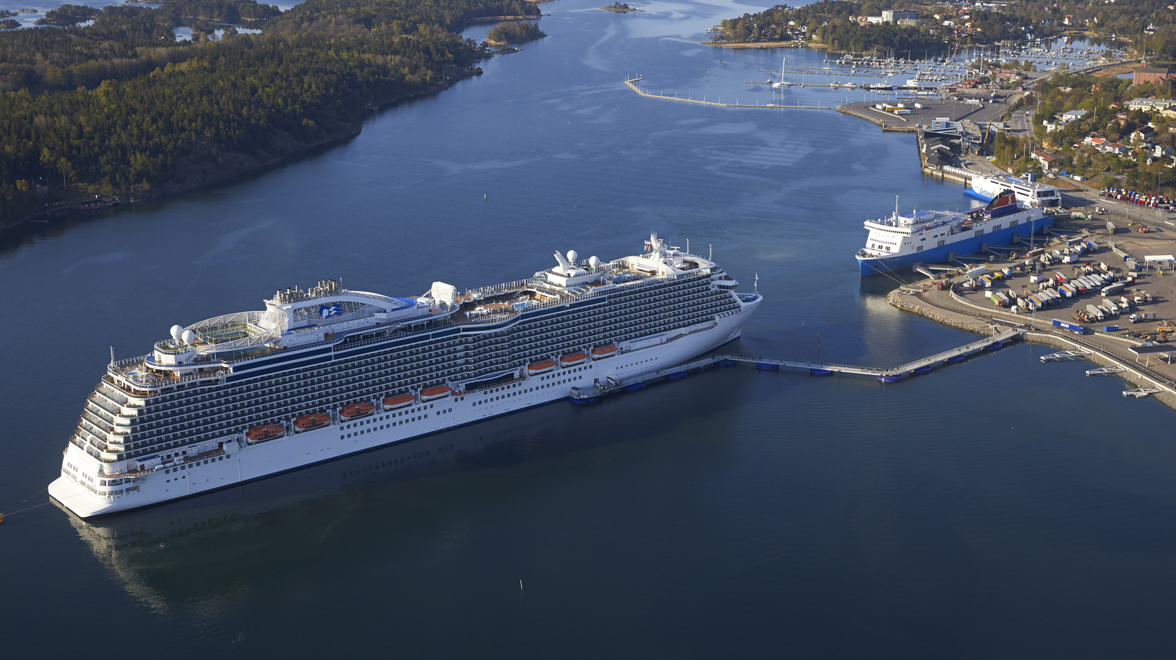 SeaWalk Offers Cruise Lines Larger Ships and More Remote Ports of Call ...