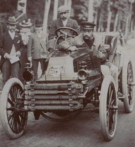 Alfred Veghle (Levegh) in a Mors. Source: Hemmings
