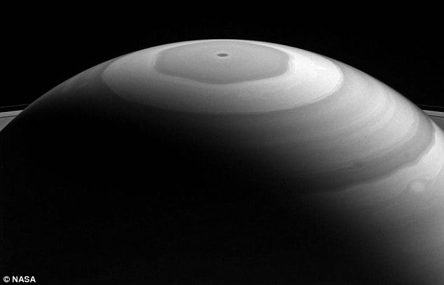Hexagonal storm of Saturn’s North Pole. Credit: Reuters
