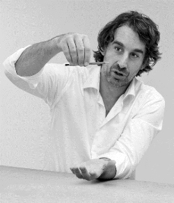 Ruijssenaars' mechanism releases energy by unbalancing a weight. Image credit: Universe Architecture.