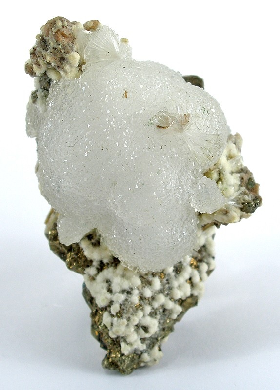 Tobermorite crystal. Source: iRocks.com, CC-BY-SA-3.0