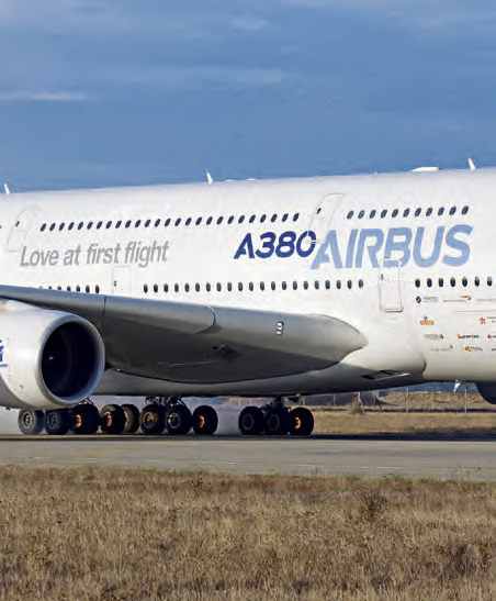 An A380’s brakes exhibit a red-hot glow during a rejected take off (RTO) test on the runway at ISTRES AFB in the south of France. Source: Airbus (Click image to enlarge)