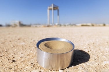 Desert sand from the UAE may now be considered a viable TES material. Image credit: Masdar Institute.