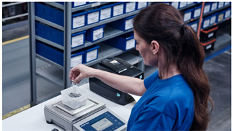 How to select a counting scale: Key factors for accurate parts counting