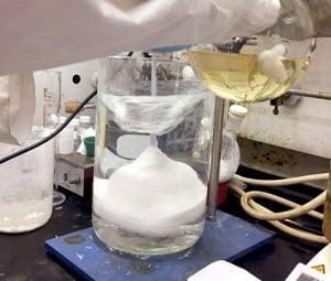 Bulk synthesis of a polysulfate was realized using a chemical technique dubbed a SuFEx reaction. (Source: Lawrence Berkeley National Laboratory)