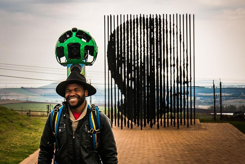 Street View users can now view Marco Cianfanelli’s extraordinary sculpture of Nelson Mandela at the Nelson Mandela Capture Site. The site marks the spot where Mandela was arrested before his 27-years’ imprisonment.  Lyanda Nyandeni, KwaZulu-Natal tour guide, proudly ‘trekked’ the location. Source: Google